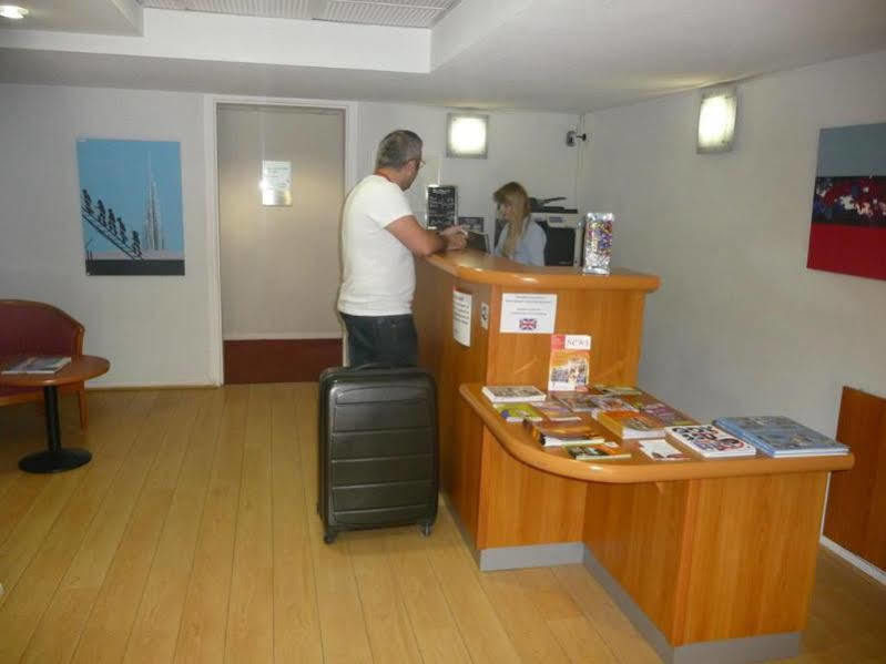 Aerel Hotel Aeroport บลานญัก ภายนอก รูปภาพ
